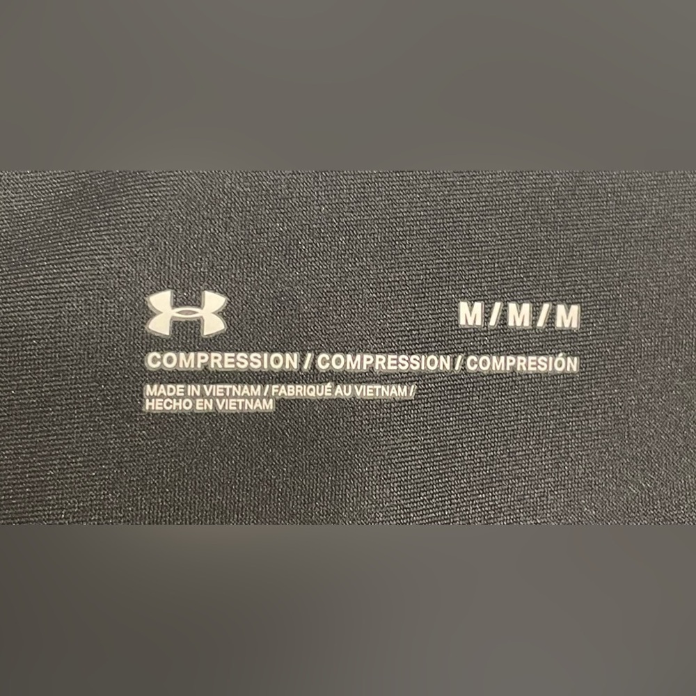 Under Armor Tech Women's Compression Leggings - image 6